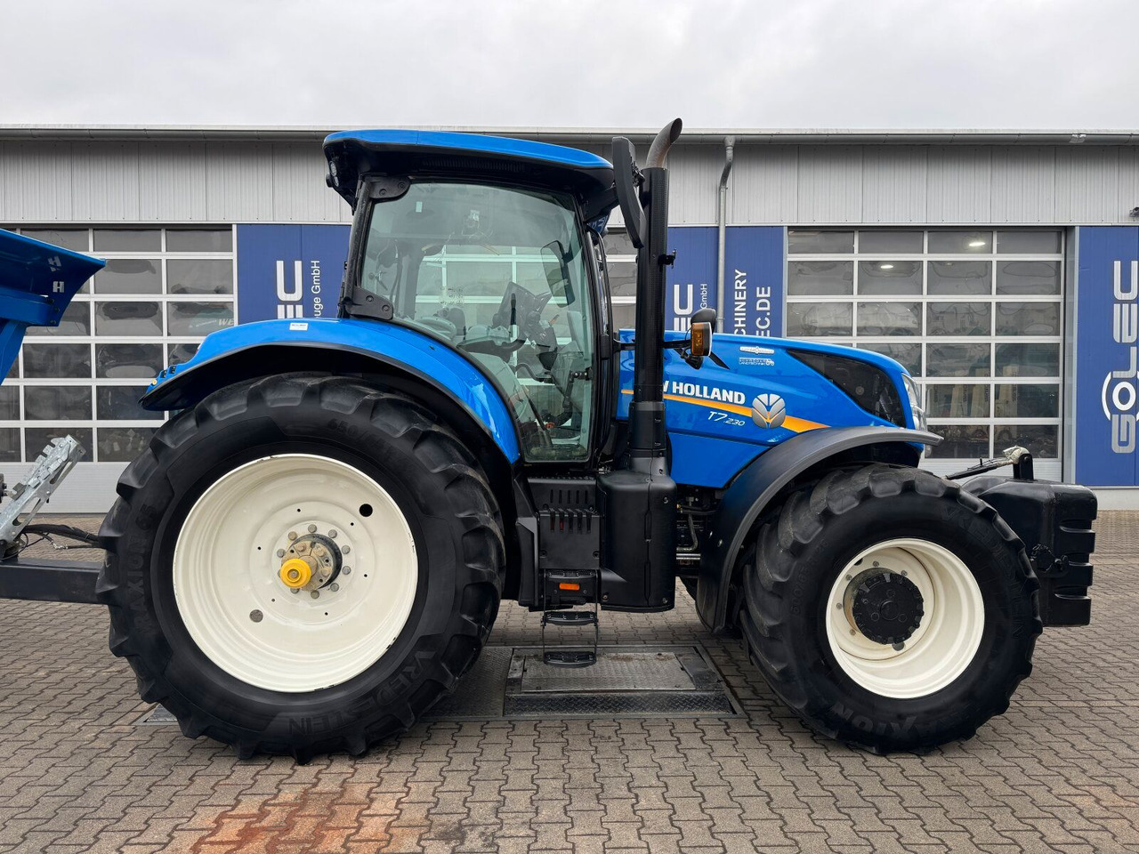 New Holland T7.230 AC 4x4 Autocommand Traktor 216 PS *Kipper - Трактор: снимка 3 New Holland T7.230 AC 4x4 Autocommand Traktor 216 PS *Kipper - Трактор: снимка 3