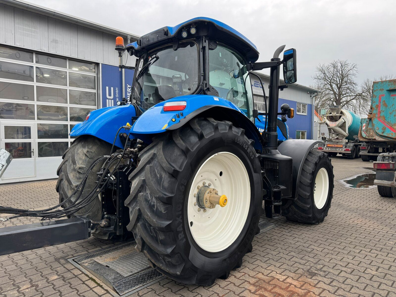 New Holland T7.230 AC 4x4 Autocommand Traktor 216 PS *Kipper - Трактор: снимка 4 New Holland T7.230 AC 4x4 Autocommand Traktor 216 PS *Kipper - Трактор: снимка 4
