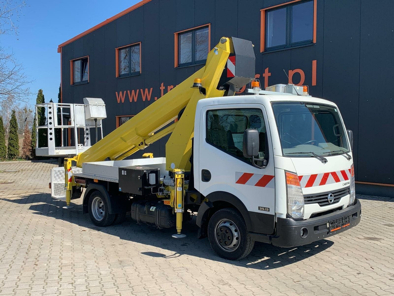 Nissan Cabstar 4x2 Ruthmann Steiger TB 270 - Автовишка: снимка 1 Nissan Cabstar 4x2 Ruthmann Steiger TB 270 - Автовишка: снимка 1