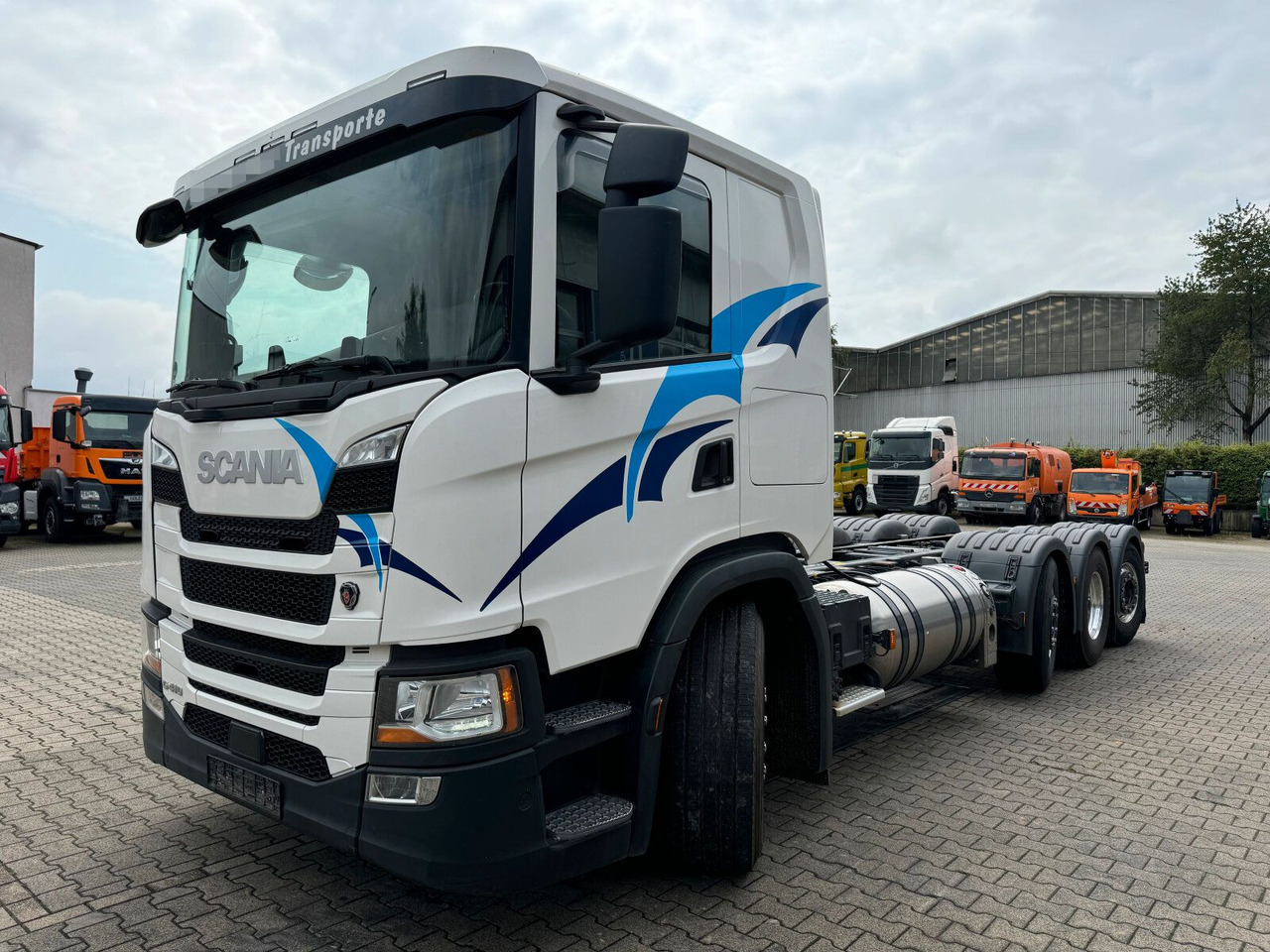 Scania G 410 B8x2*6 NB LNG Fahrgestell Nebenantrieb - Шаси кабина, Камион с кран: снимка 3 Scania G 410 B8x2*6 NB LNG Fahrgestell Nebenantrieb - Шаси кабина, Камион с кран: снимка 3