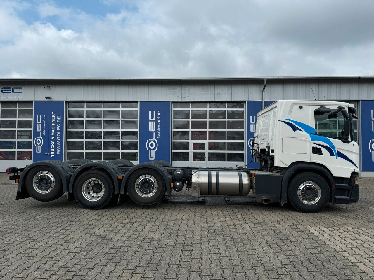 Scania G 410 B8x2*6 NB LNG Fahrgestell Nebenantrieb - Шаси кабина, Камион с кран: снимка 4 Scania G 410 B8x2*6 NB LNG Fahrgestell Nebenantrieb - Шаси кабина, Камион с кран: снимка 4