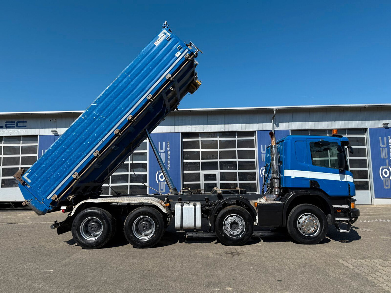 Scania P 410 8x4 Dreiseitenkipper DAUTEL - Самосвал камион: снимка 4 Scania P 410 8x4 Dreiseitenkipper DAUTEL - Самосвал камион: снимка 4