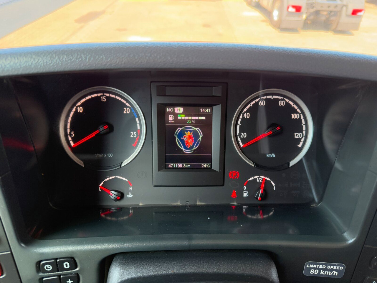 Лизинг на  Scania P 450 6x4 Dreiseitenkipper DAUTEL Scania P 450 6x4 Dreiseitenkipper DAUTEL: снимка 14
