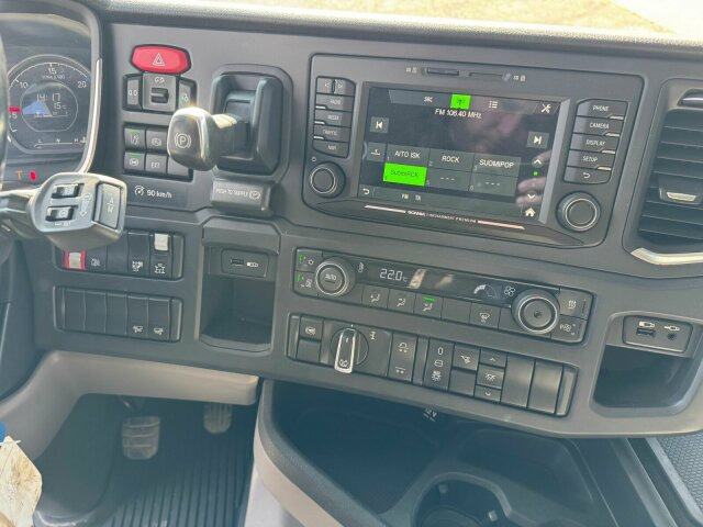 Scania R540 8x2/4 Pritsche mit Kran FASSI F365 - Камион с кран, Бордови камион: снимка 4 Scania R540 8x2/4 Pritsche mit Kran FASSI F365 - Камион с кран, Бордови камион: снимка 4