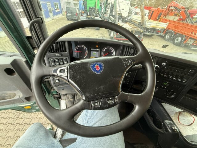 Камион за дърва, Камион с кран Scania R560 6x4 Holztransport Kran LOGLIFT HIAB 140S79R: снимка 15