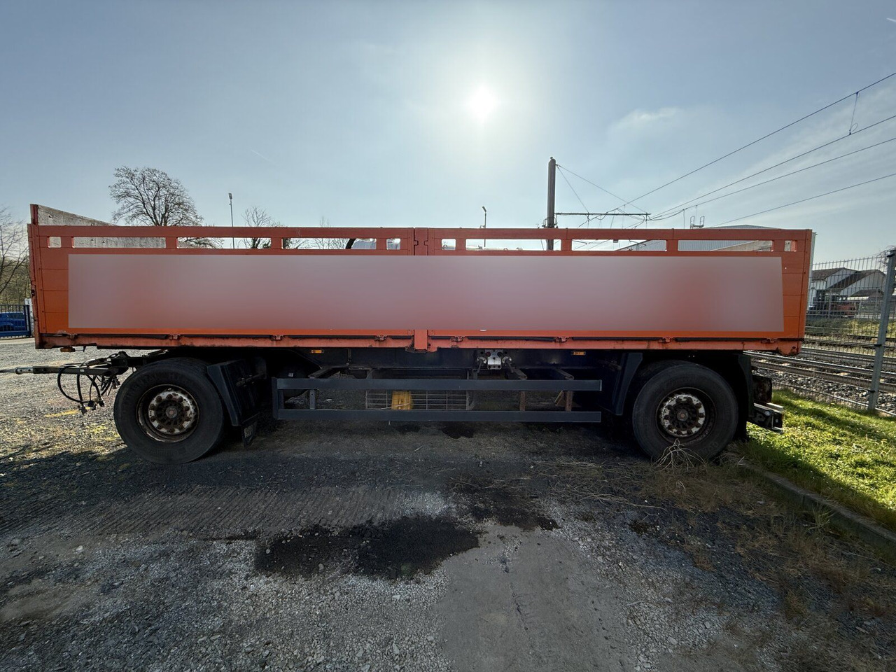 Schmitz Cargobull Gotha AFG 18 Baustoffanhänger 2 Achse - Бордово ремарке/ Платформа: снимка 5 Schmitz Cargobull Gotha AFG 18 Baustoffanhänger 2 Achse - Бордово ремарке/ Платформа: снимка 5