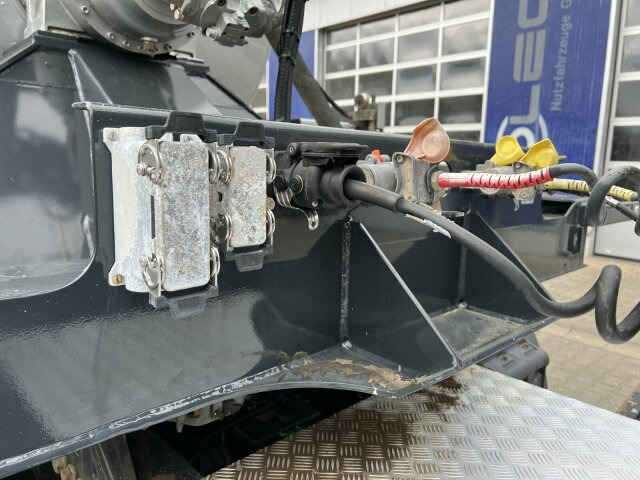 Schwing Stetter Betonmischer Auflieger 10 m³ - Полуремарке бетон миксер: снимка 2 Schwing Stetter Betonmischer Auflieger 10 m³ - Полуремарке бетон миксер: снимка 2