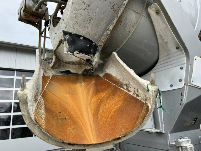 Schwing Stetter Betonmischer Auflieger 10 m³ - Полуремарке бетон миксер: снимка 3 Schwing Stetter Betonmischer Auflieger 10 m³ - Полуремарке бетон миксер: снимка 3