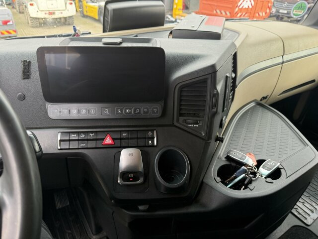 Mercedes-Benz ACTROS 1846 4x4 HAD Eur 6 Kipphydraulik Retarder - Влекач: снимка 3 Mercedes-Benz ACTROS 1846 4x4 HAD Eur 6 Kipphydraulik Retarder - Влекач: снимка 3