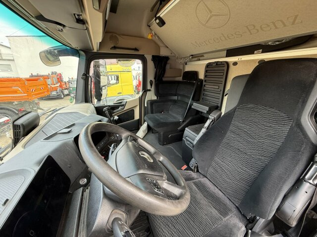 Mercedes-Benz ACTROS 1846 4x4 HAD Eur 6 Kipphydraulik Retarder - Влекач: снимка 4 Mercedes-Benz ACTROS 1846 4x4 HAD Eur 6 Kipphydraulik Retarder - Влекач: снимка 4