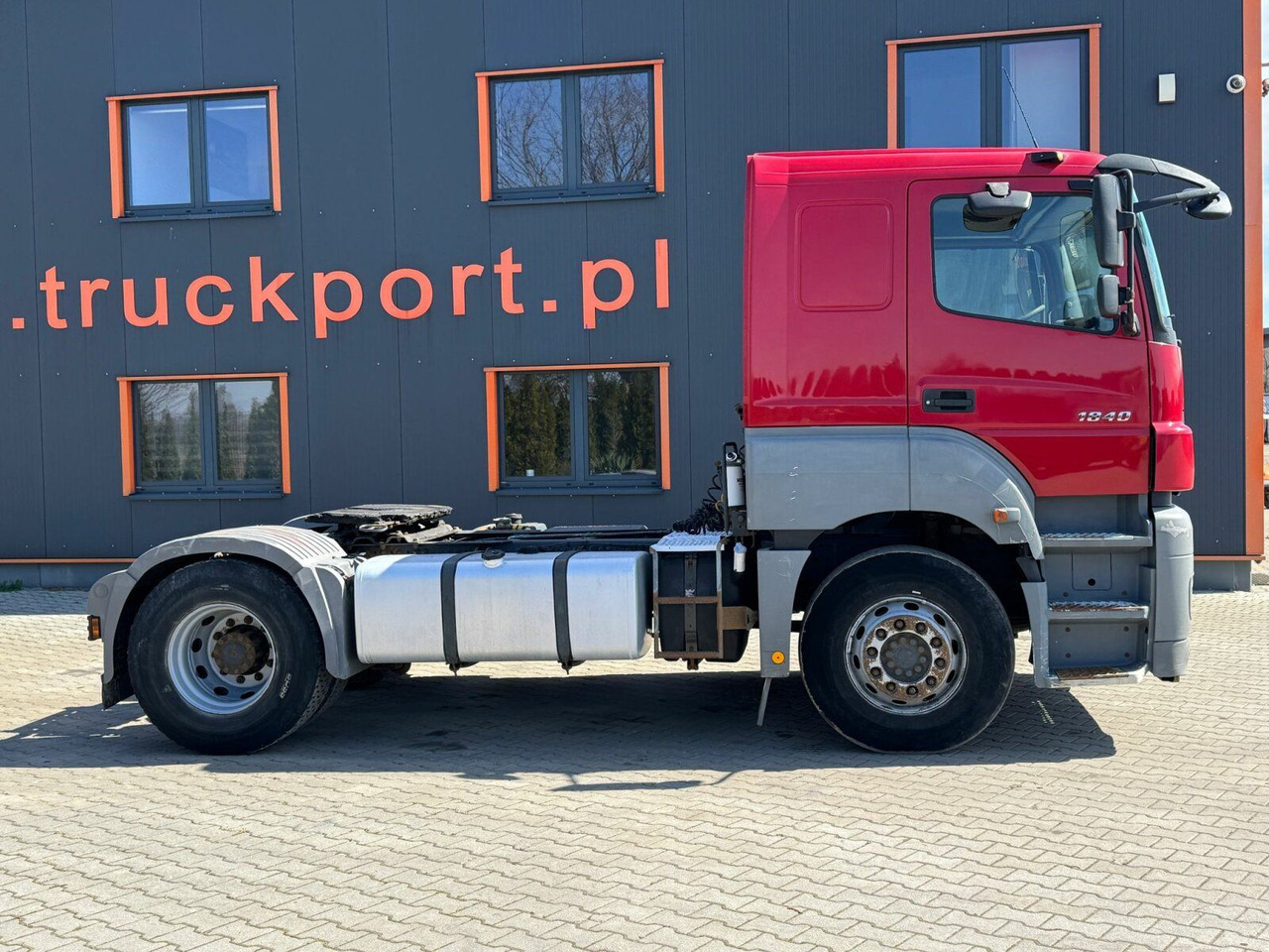 Mercedes-Benz AXOR 1840 4x2 Euro5 SZM Kipphydraulik - Влекач: снимка 4 Mercedes-Benz AXOR 1840 4x2 Euro5 SZM Kipphydraulik - Влекач: снимка 4