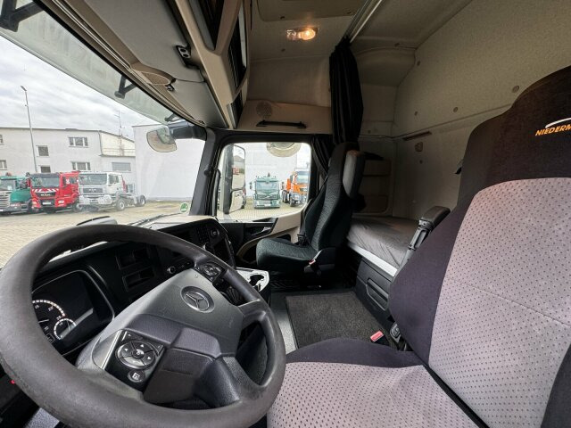 Mercedes-Benz Actros 1840 4x2 SZM Mega *Retarder - Влекач: снимка 3 Mercedes-Benz Actros 1840 4x2 SZM Mega *Retarder - Влекач: снимка 3