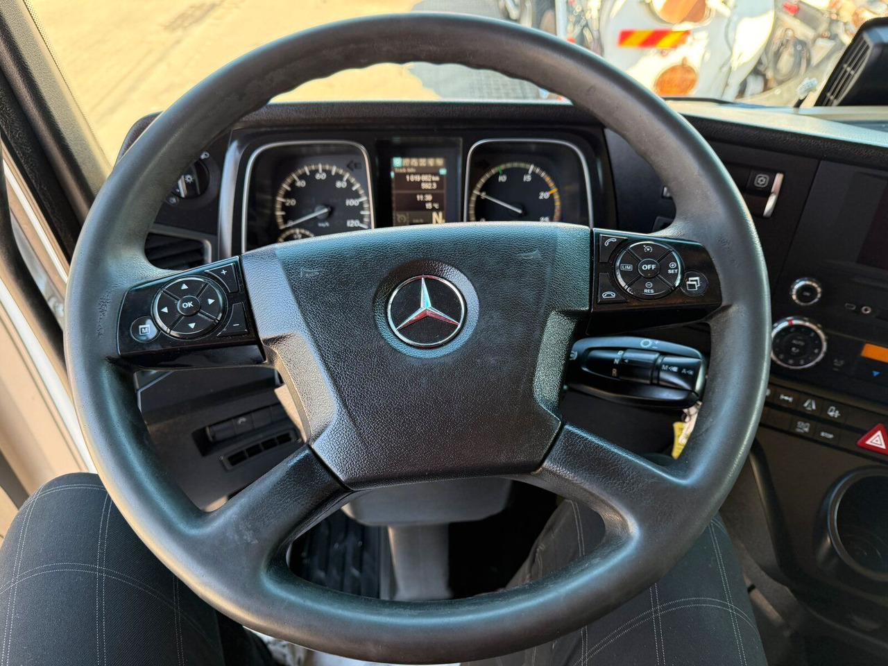 Влекач Mercedes-Benz Actros 1845 LS SZM 4x2 Kipphydraulik Retarder: снимка 9