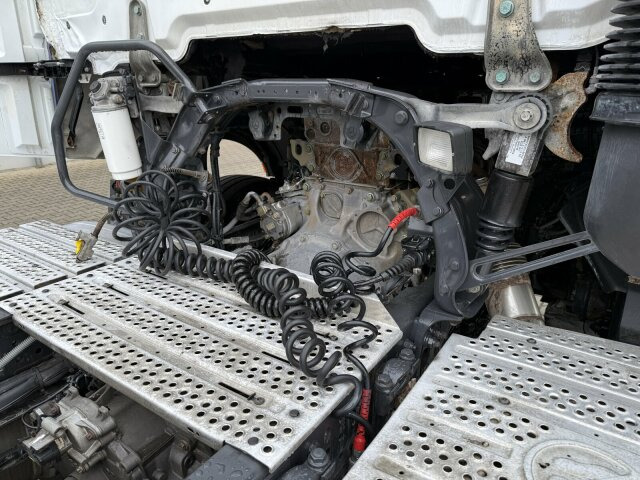 Mercedes-Benz Actros 1845 LS Sattelzugmaschine 4x2 - Влекач: снимка 3 Mercedes-Benz Actros 1845 LS Sattelzugmaschine 4x2 - Влекач: снимка 3