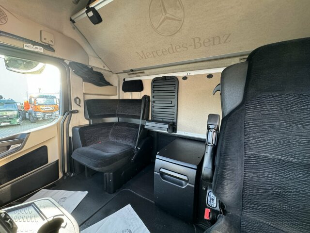Mercedes-Benz Actros 1845 SZM 4x2 Streamspace *Retarder - Влекач: снимка 5 Mercedes-Benz Actros 1845 SZM 4x2 Streamspace *Retarder - Влекач: снимка 5