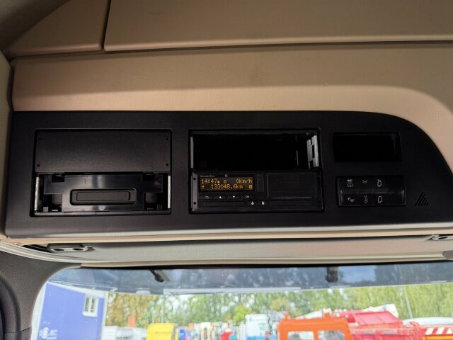 Mercedes-Benz Actros 1846 Euro 6 SZM Retarder - Влекач: снимка 4 Mercedes-Benz Actros 1846 Euro 6 SZM Retarder - Влекач: снимка 4