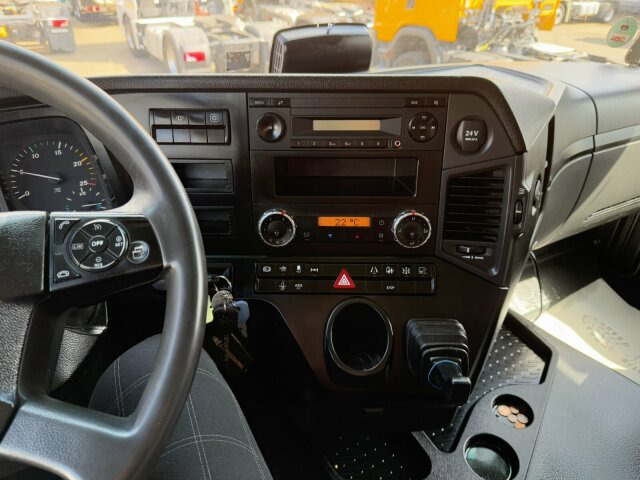 Mercedes-Benz Arocs 1843 4x2 SZM Euro 6 Kipphydraulik - Влекач: снимка 3 Mercedes-Benz Arocs 1843 4x2 SZM Euro 6 Kipphydraulik - Влекач: снимка 3