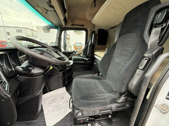 Mercedes-Benz MB Actros 1845 LS Sattelzugmaschine 4x2 - Влекач: снимка 5 Mercedes-Benz MB Actros 1845 LS Sattelzugmaschine 4x2 - Влекач: снимка 5