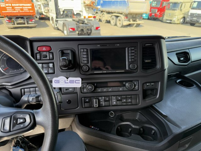 Scania G450 XT 4x4 Euro 6 SZM Kipphydraulik Blatt/ Luft - Влекач: снимка 5 Scania G450 XT 4x4 Euro 6 SZM Kipphydraulik Blatt/ Luft - Влекач: снимка 5