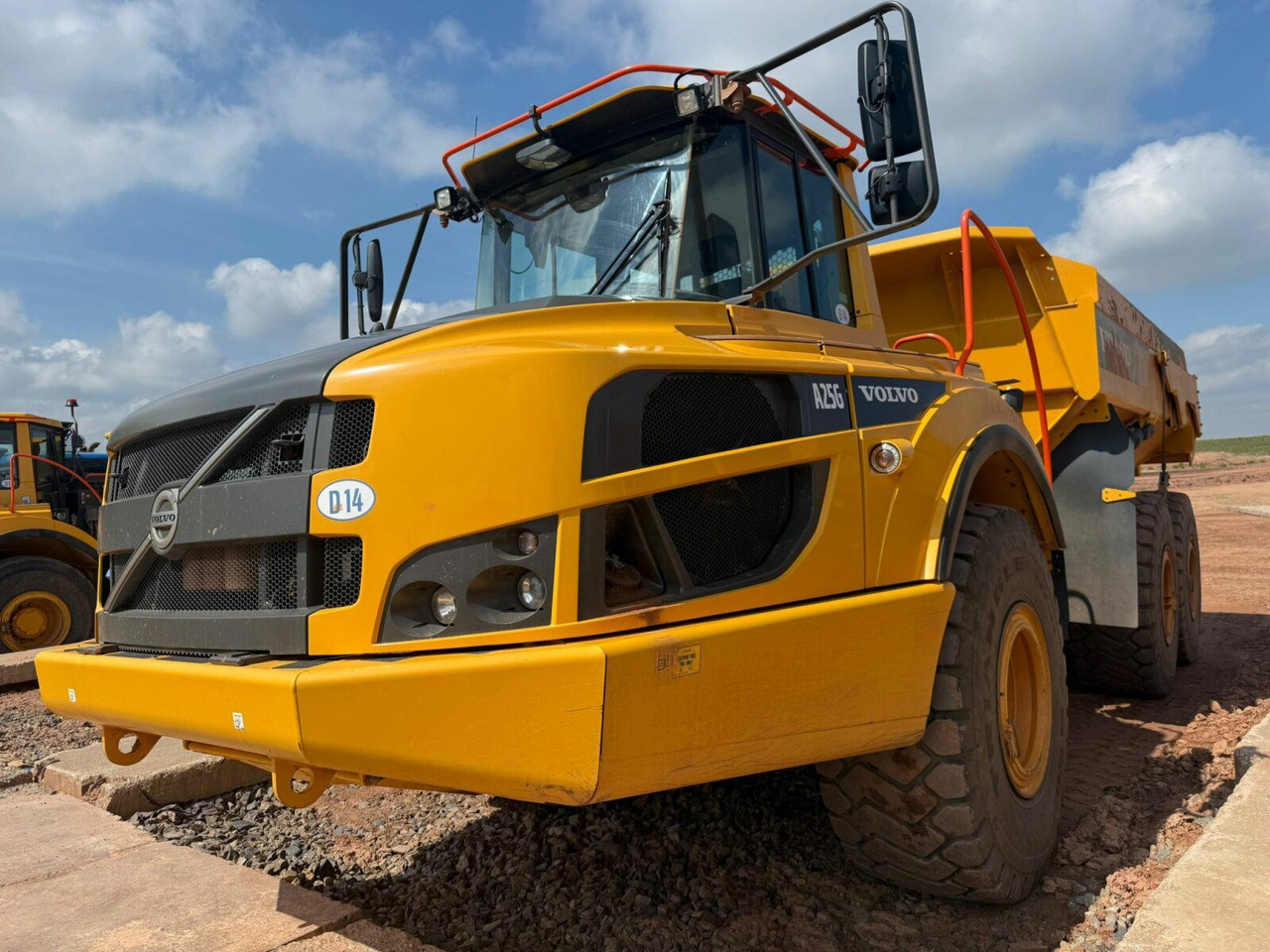Volvo A25G Dumper 22,7 Ton TOP gepflegt - Мултилифт за контейнери камион: снимка 5 Volvo A25G Dumper 22,7 Ton TOP gepflegt - Мултилифт за контейнери камион: снимка 5