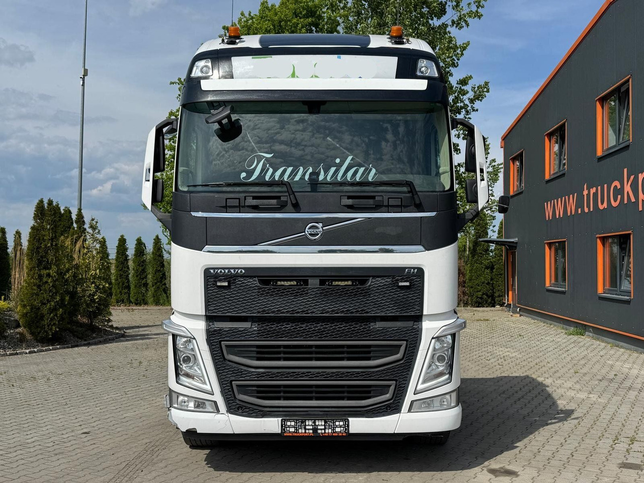 Volvo FH 540 8x4 Abrollkipper MEILLER RK 26.67 - Мултилифт с кука камион: снимка 3 Volvo FH 540 8x4 Abrollkipper MEILLER RK 26.67 - Мултилифт с кука камион: снимка 3