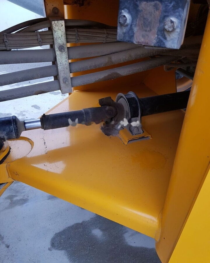 Колесен товарач JCB 427 ZXT4: снимка 7