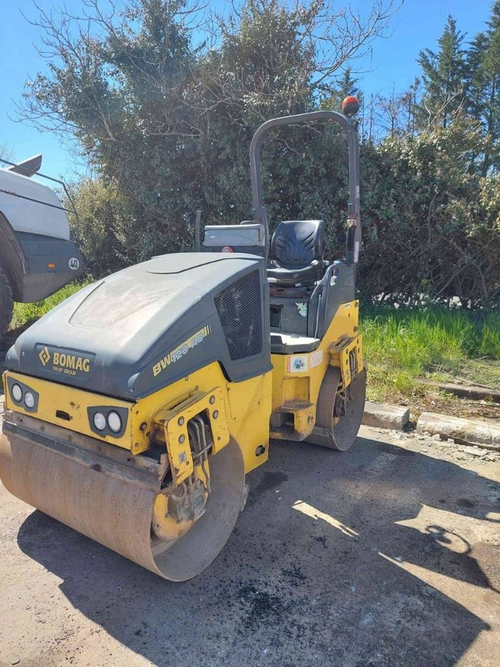 Bomag BW 120 AD-5 - Пътен валяк: снимка 2 Bomag BW 120 AD-5 - Пътен валяк: снимка 2