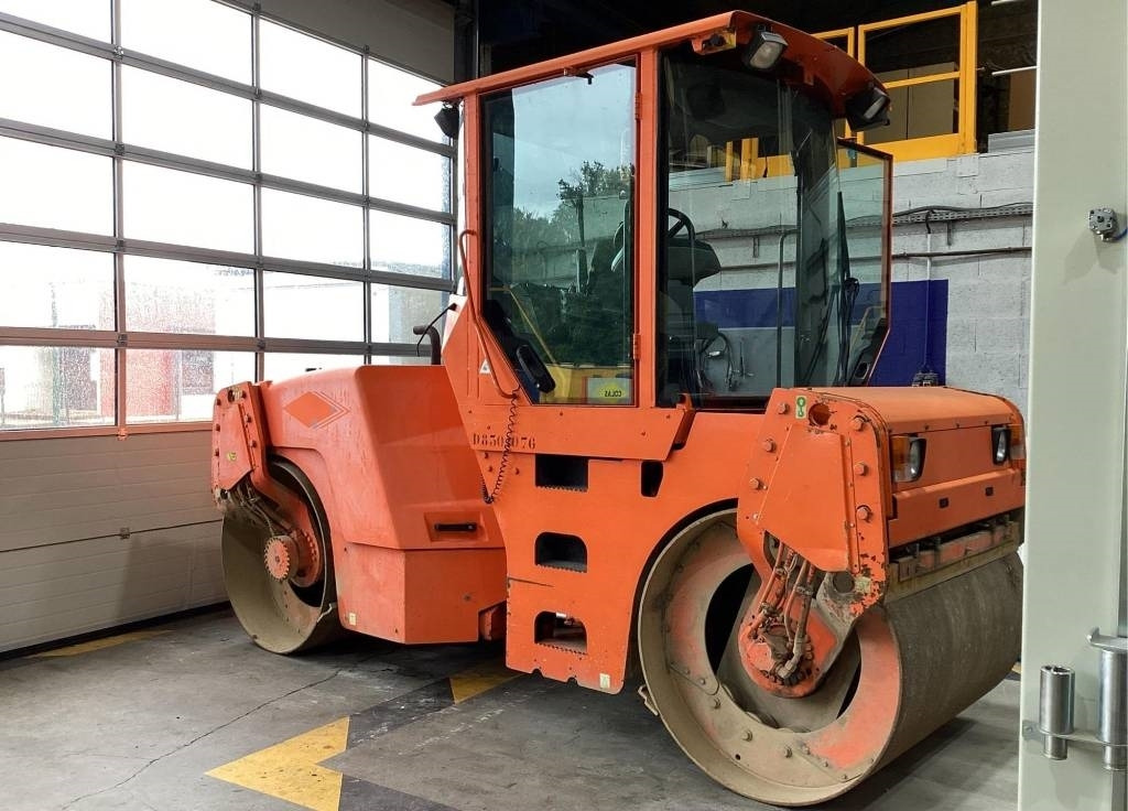 CAT CB 434 D - Пътен валяк: снимка 1 CAT CB 434 D - Пътен валяк: снимка 1
