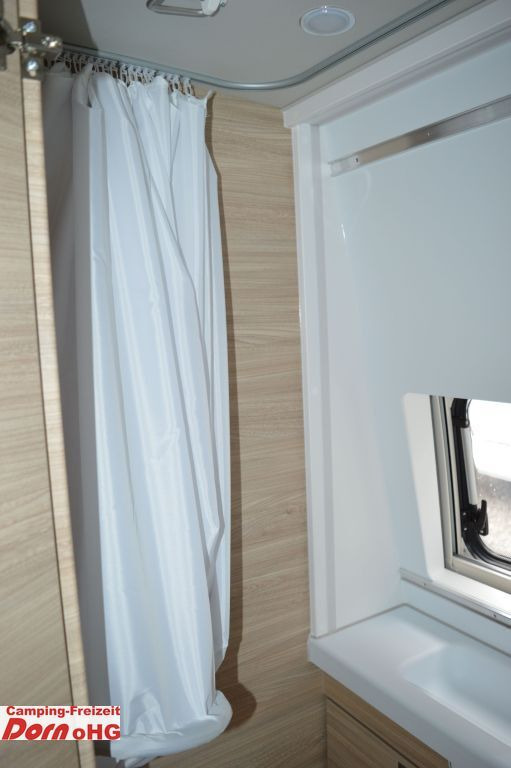 Нови Кемпер ван Knaus BoxStar 600 Street 60 Years Aufstelldach Komfort Knaus BoxStar 600 Street 60 Years Aufstelldach Komfort: снимка 24
