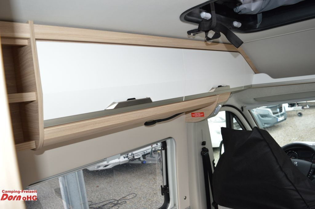 Нови Кемпер ван Knaus BoxStar 600 Street 60 Years Aufstelldach Komfort Knaus BoxStar 600 Street 60 Years Aufstelldach Komfort: снимка 14