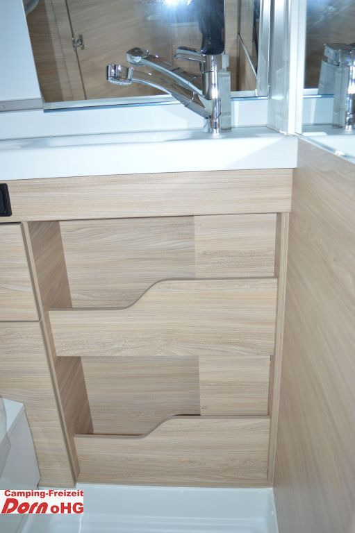 Нови Кемпер ван Knaus BoxStar 600 Street 60 Years Aufstelldach Komfort Knaus BoxStar 600 Street 60 Years Aufstelldach Komfort: снимка 25