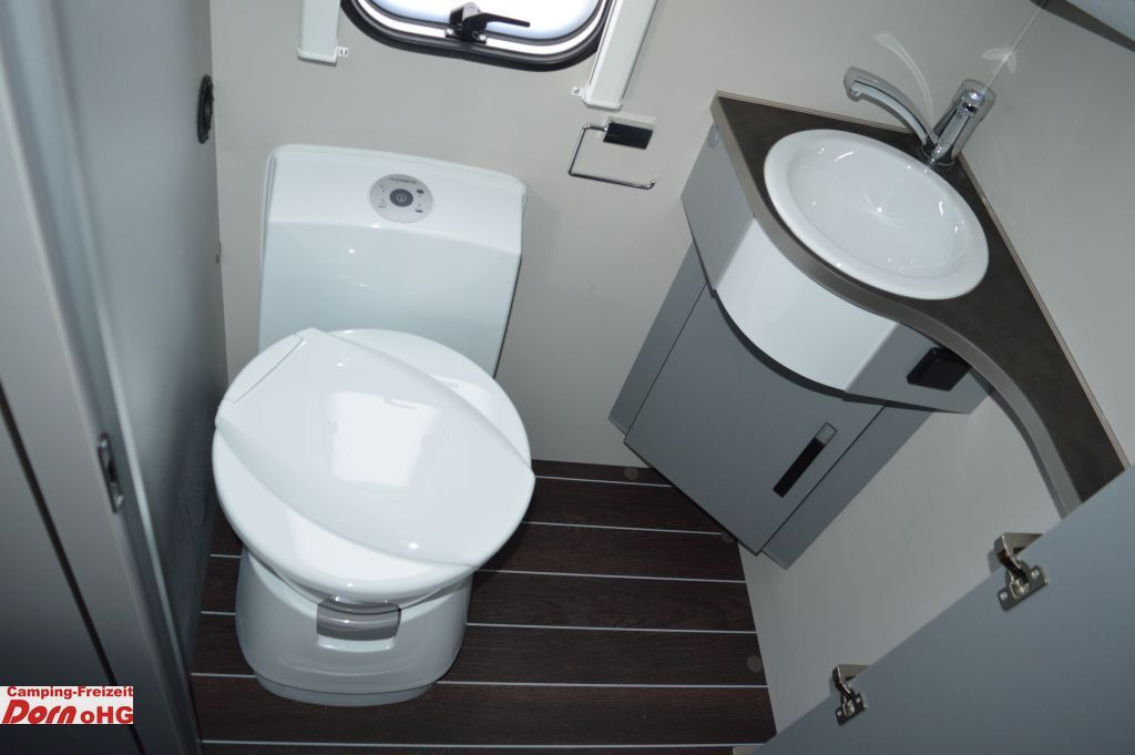 Каравана Knaus Sport&Fun 480 QL Black Selection Dachklima: снимка 13