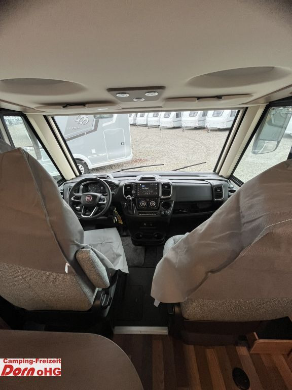 Нови Интегриран кемпер Weinsberg CaraCore 650 MEG Automatik/180PS 2024: снимка 10