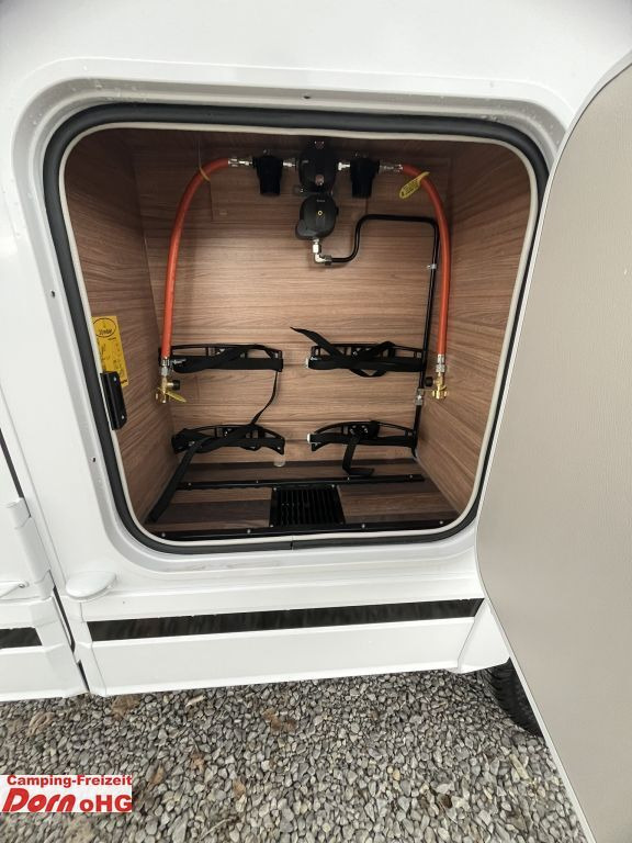 Нови Интегриран кемпер Weinsberg CaraCore 650 MEG Automatik/180PS 2024: снимка 18