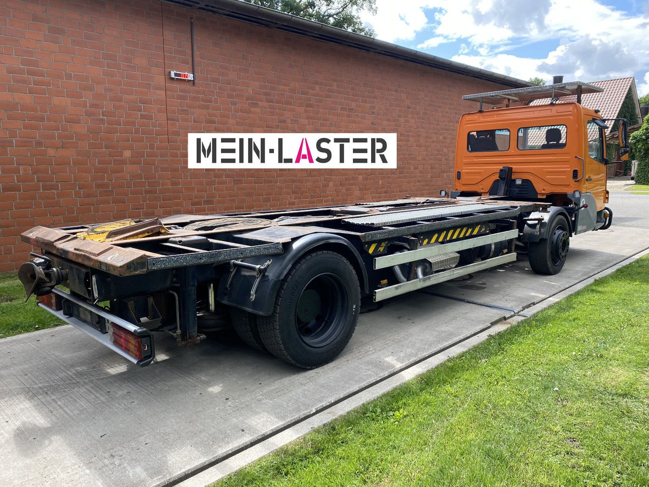 Mercedes-Benz Kamag Wiesel Umsetzter Sattelplatte - Контейнеровоз/ Сменна каросерия камион: снимка 3 Mercedes-Benz Kamag Wiesel Umsetzter Sattelplatte - Контейнеровоз/ Сменна каросерия камион: снимка 3