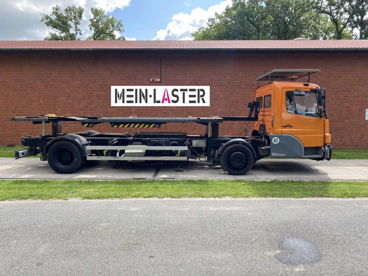 Mercedes-Benz Kamag Wiesel Umsetzter Sattelplatte - Контейнеровоз/ Сменна каросерия камион: снимка 5 Mercedes-Benz Kamag Wiesel Umsetzter Sattelplatte - Контейнеровоз/ Сменна каросерия камион: снимка 5
