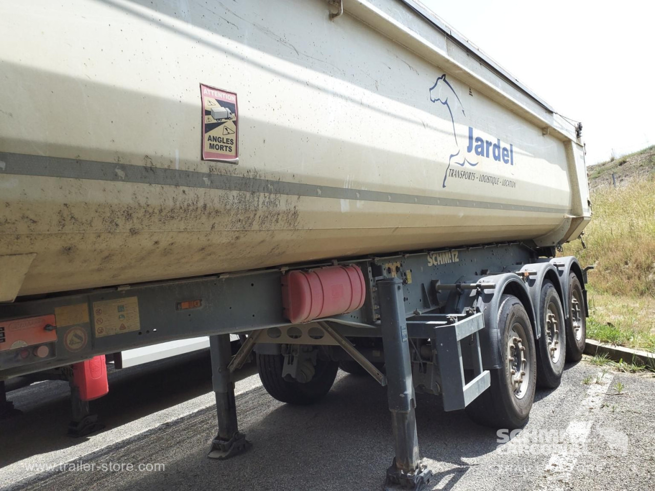 SCHMITZ Tipper Steel half pipe body 26m³ - Самосвал полуремарке: снимка 1 SCHMITZ Tipper Steel half pipe body 26m³ - Самосвал полуремарке: снимка 1
