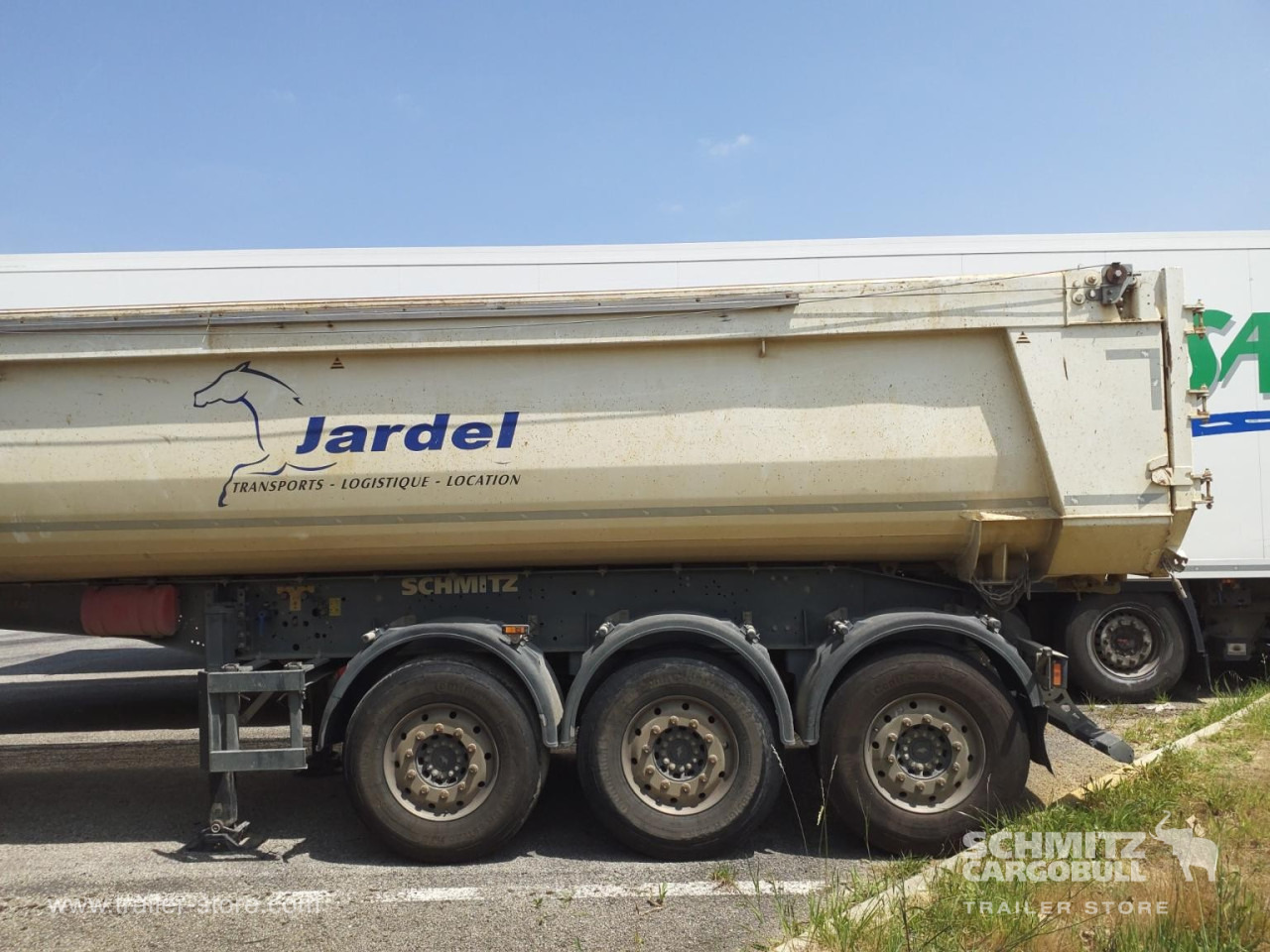 SCHMITZ Tipper Steel half pipe body 26m³ - Самосвал полуремарке: снимка 3 SCHMITZ Tipper Steel half pipe body 26m³ - Самосвал полуремарке: снимка 3