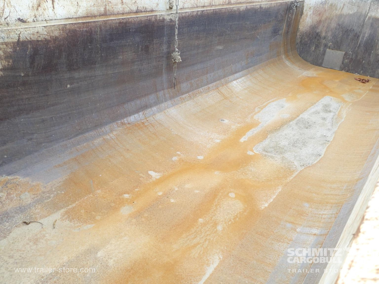 SCHMITZ Tipper Steel half pipe body 26m³ - Самосвал полуремарке: снимка 2 SCHMITZ Tipper Steel half pipe body 26m³ - Самосвал полуремарке: снимка 2