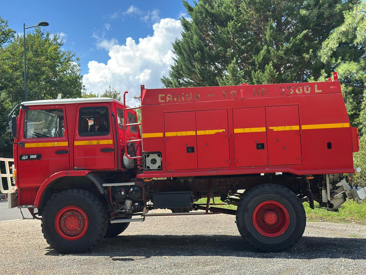 RENAULT M180 - Пожарна кола: снимка 4 RENAULT M180 - Пожарна кола: снимка 4