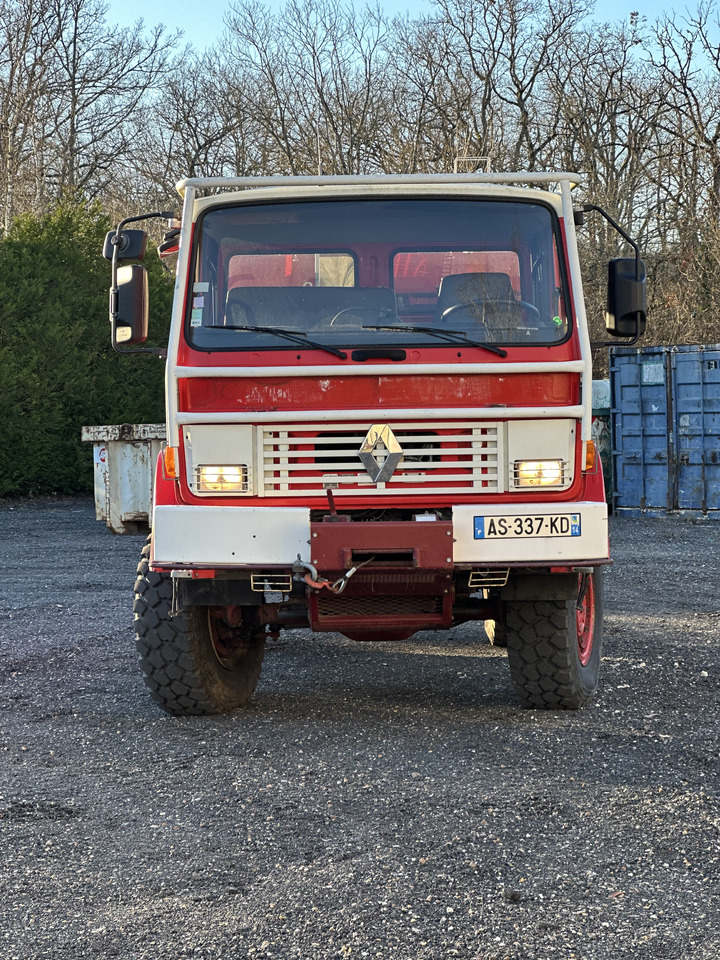 Renault M 210 - Пожарна кола: снимка 4 Renault M 210 - Пожарна кола: снимка 4
