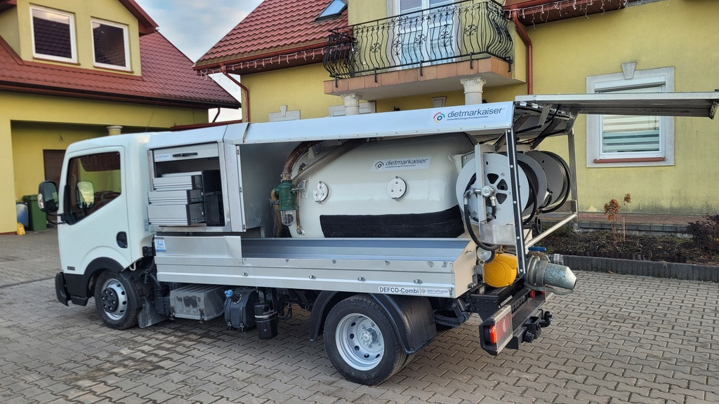 Nissan Cabstar COMBI Kanalreiniger VAAVUM CLEANER - Каналопочистваща машина: снимка 3 Nissan Cabstar COMBI Kanalreiniger VAAVUM CLEANER - Каналопочистваща машина: снимка 3