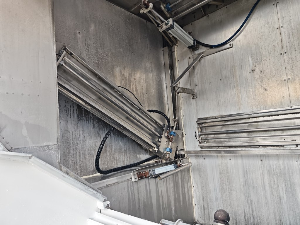 Боклукчийска кола Renault Midlum 270dxi Myjka Container washer TECME: снимка 20