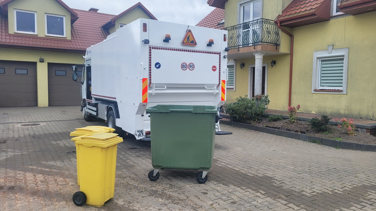 Renault Midlum CONTAINER WEASHER LAVACASSONETTI MYJKA - Боклукчийска кола: снимка 4 Renault Midlum CONTAINER WEASHER LAVACASSONETTI MYJKA - Боклукчийска кола: снимка 4