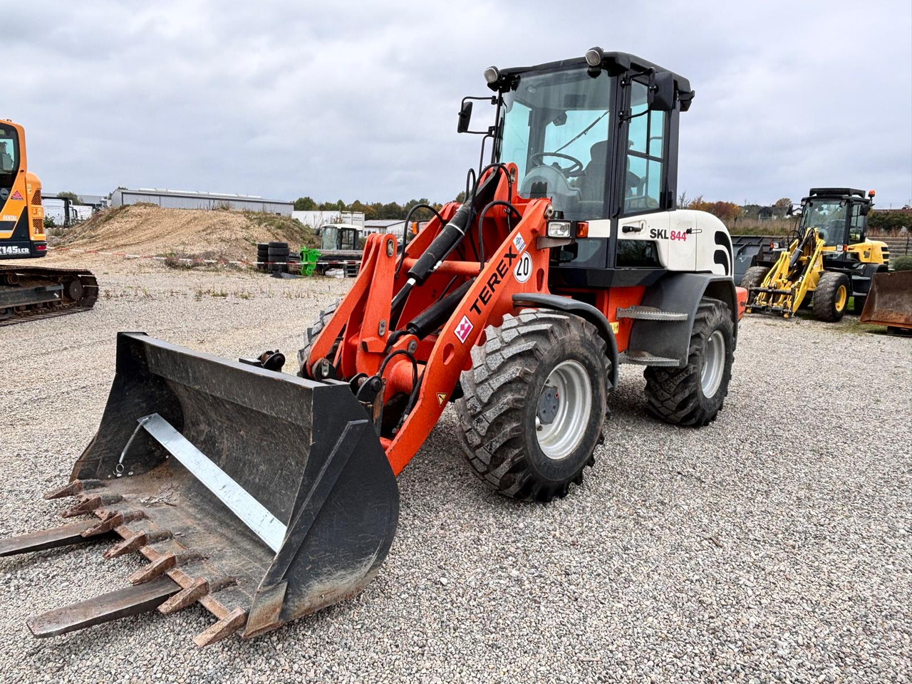 TEREX TL 100 - Колесен товарач: снимка 1 TEREX TL 100 - Колесен товарач: снимка 1