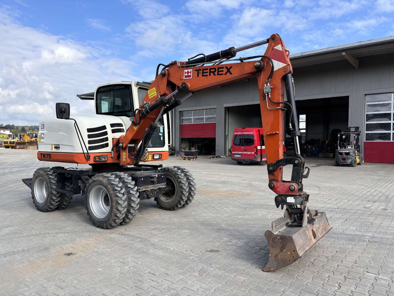 Terex TW 75 - Колесен багер: снимка 2 Terex TW 75 - Колесен багер: снимка 2