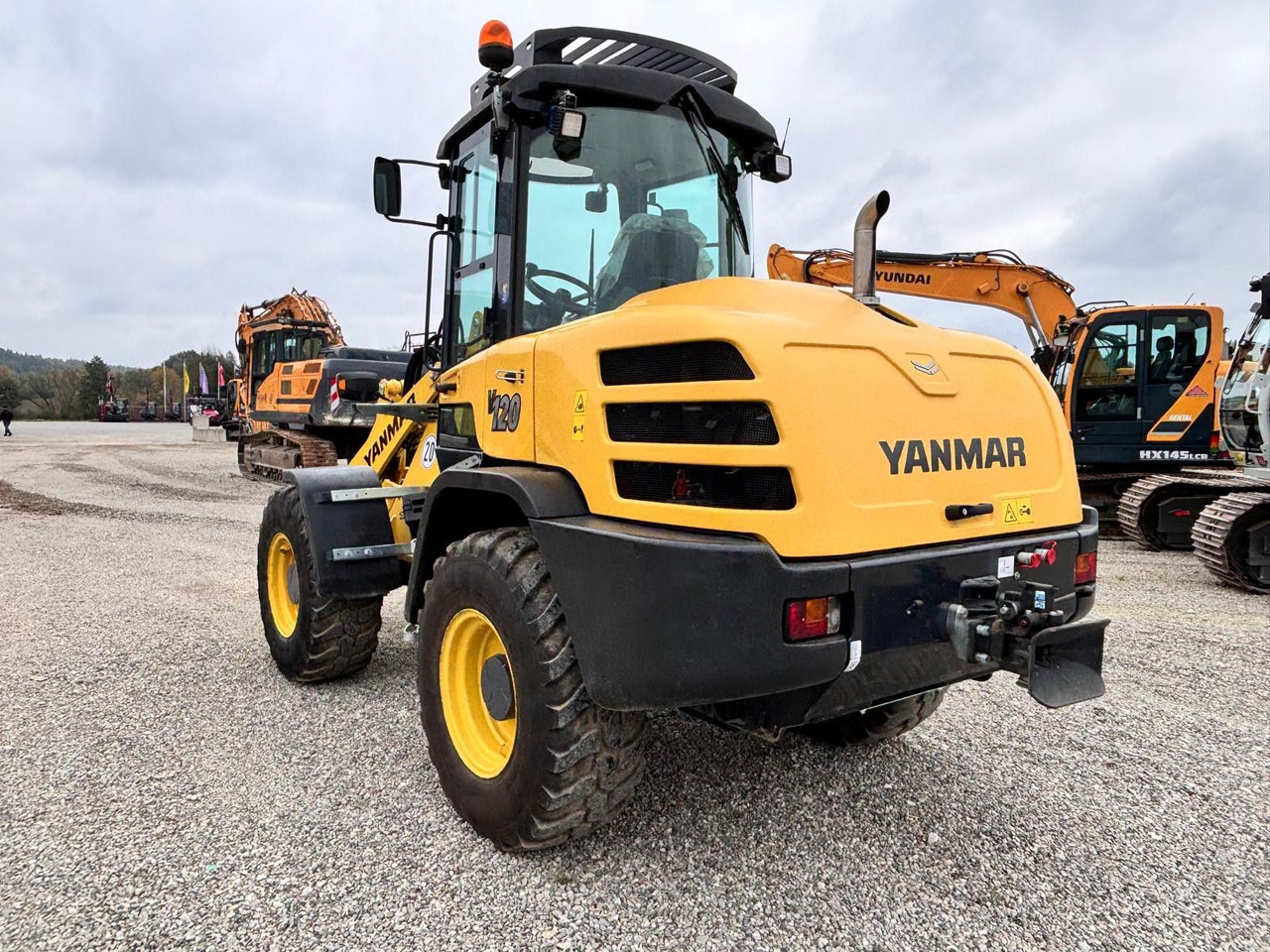 Yanmar V 120 - Колесен товарач: снимка 4 Yanmar V 120 - Колесен товарач: снимка 4
