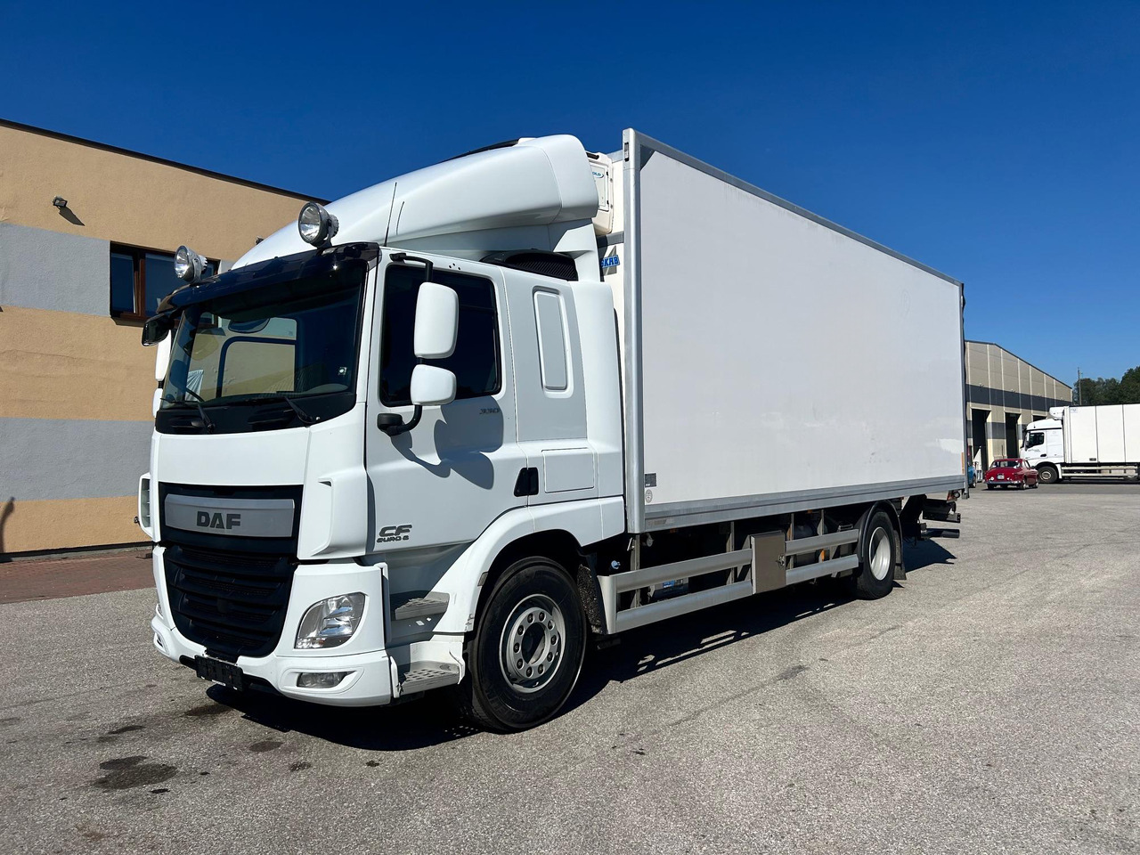 DAF CF330 - Рефрижератор камион: снимка 3 DAF CF330 - Рефрижератор камион: снимка 3
