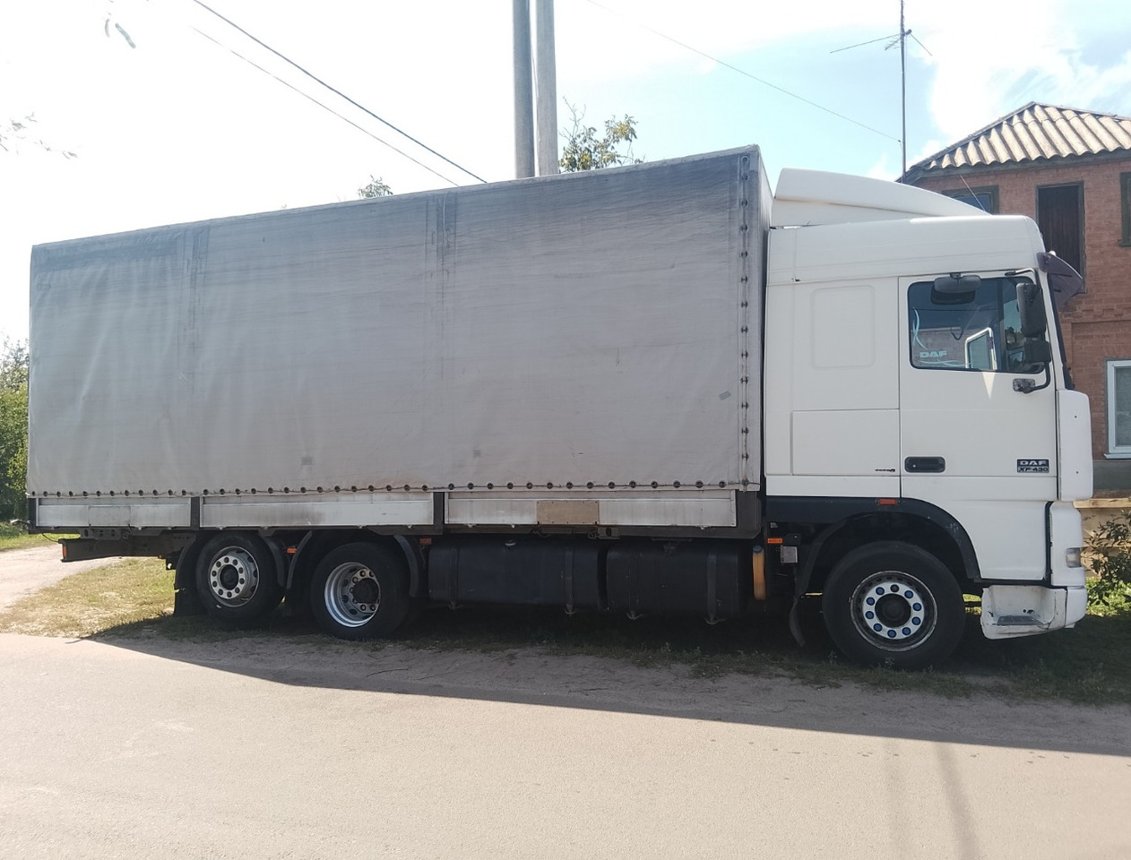 Камион с брезент DAF XF95.430: снимка 7