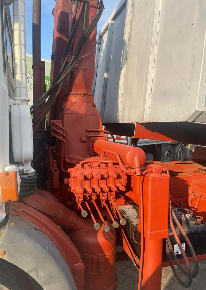 IVECO Unic - Самосвал камион, Камион с кран: снимка 4 IVECO Unic - Самосвал камион, Камион с кран: снимка 4